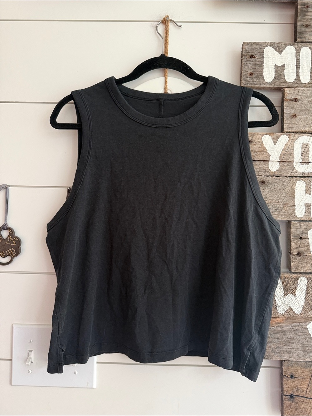 Lululemon size 10 tank